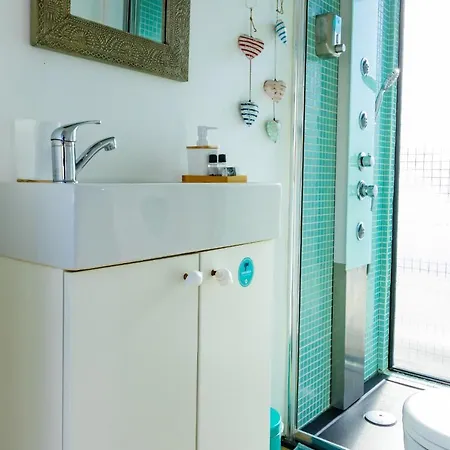 Douro Floating House *